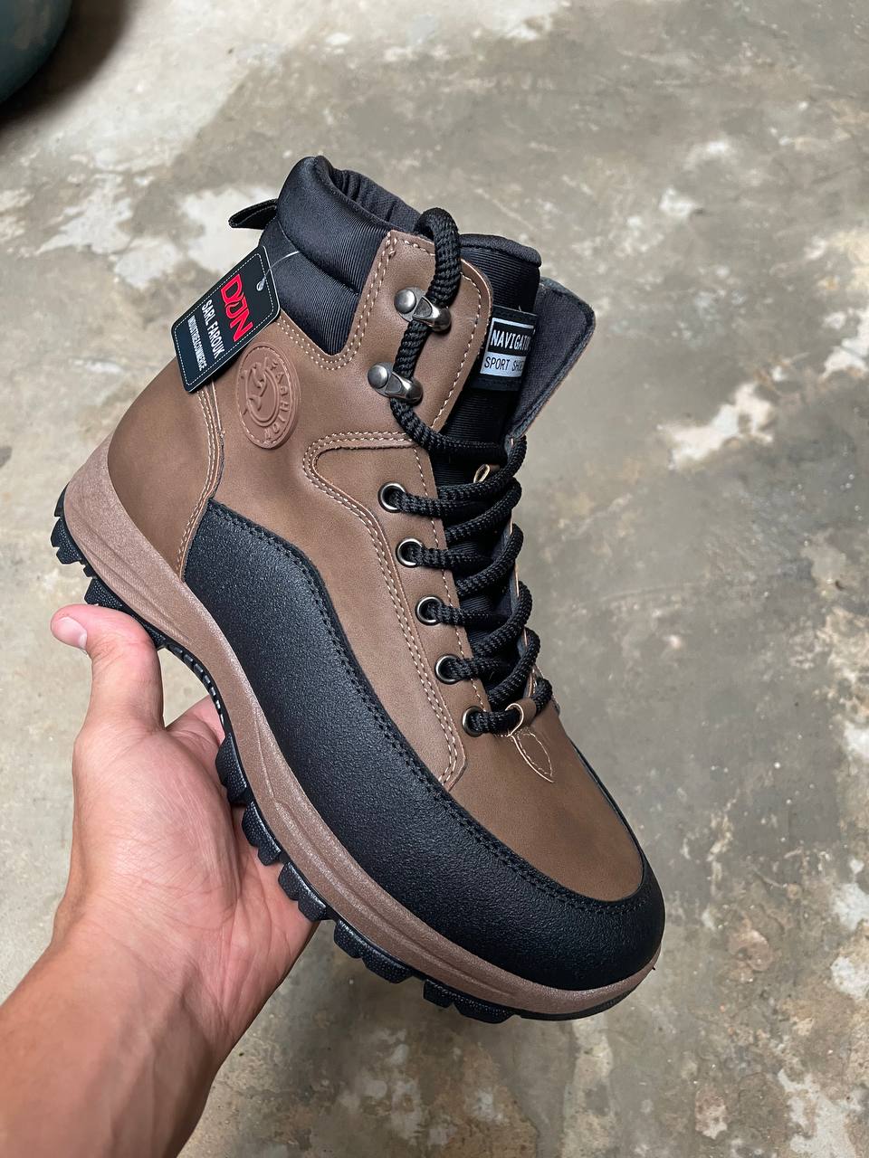 BOOTS NAVIGATOR ❄️
