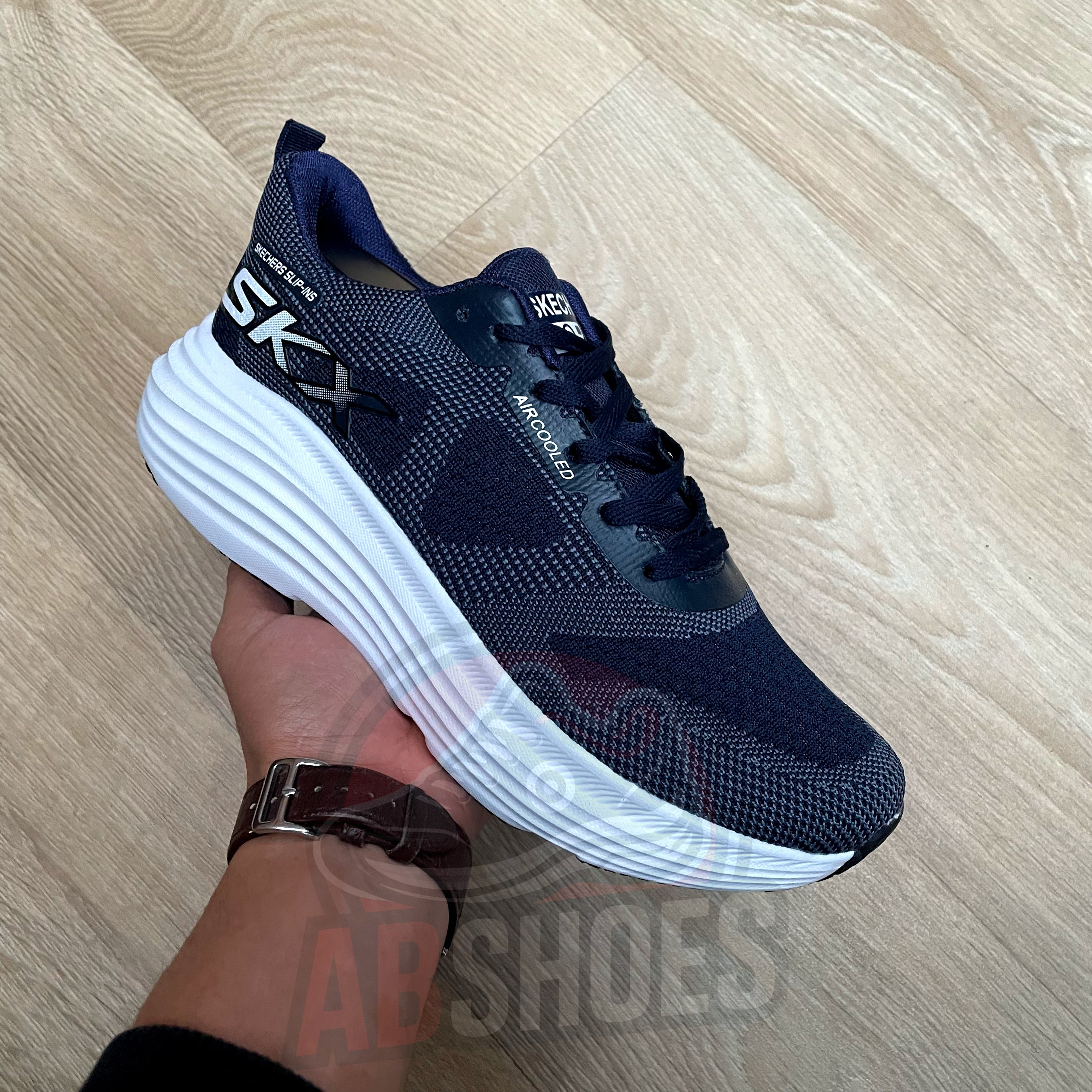 SKEACHERS GORUN 😍