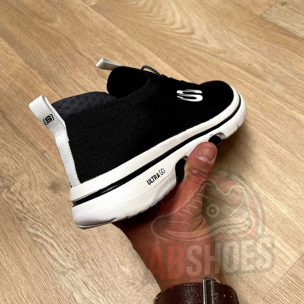 SKECHERS 😍