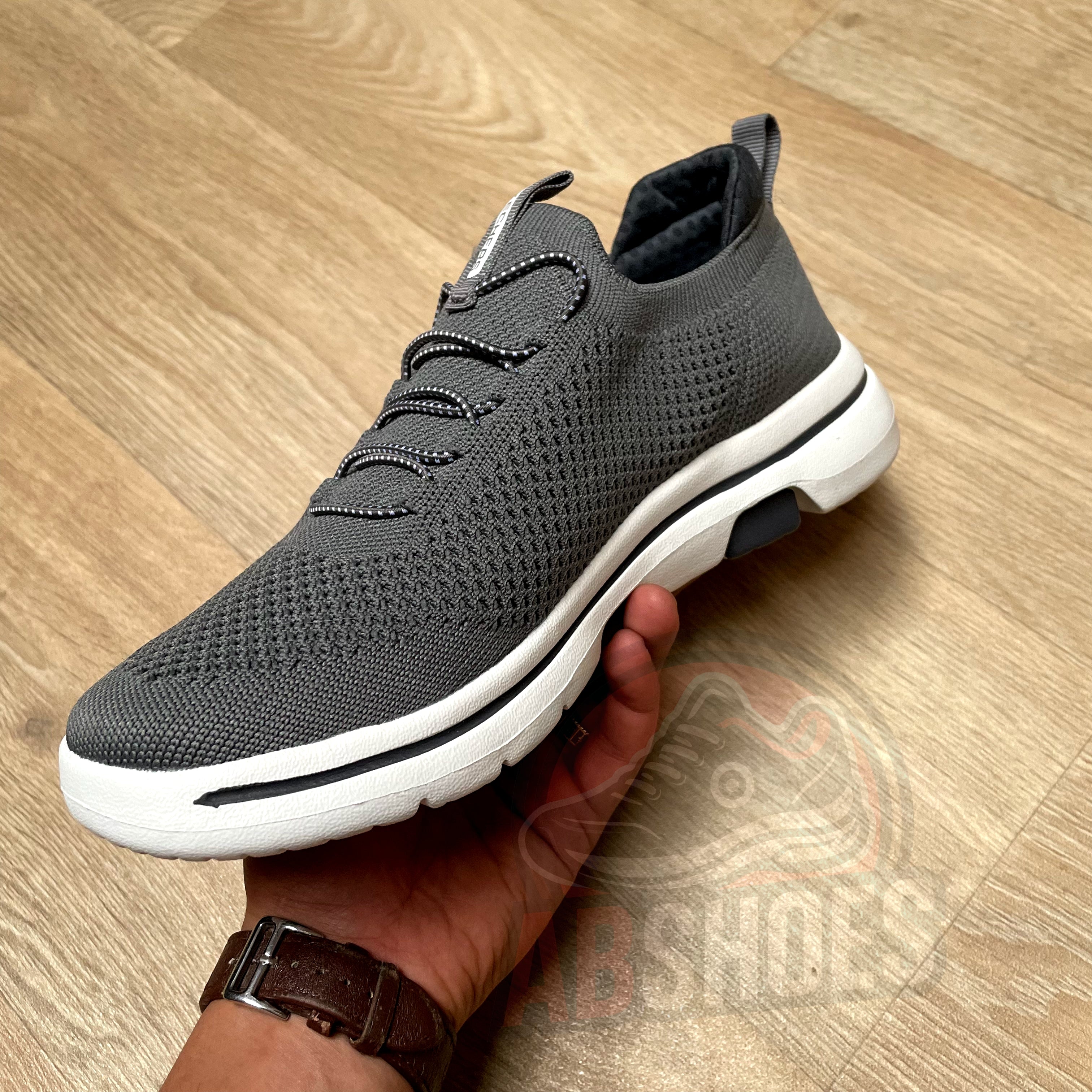 SKECHERS 😍